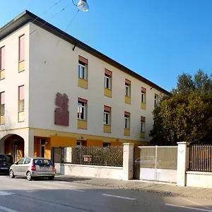 Centro Della Famiglia Тревизо